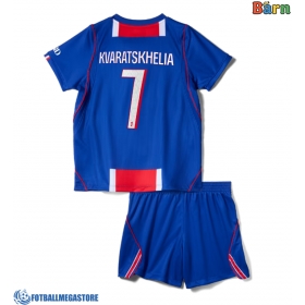 Fotballdrakt Barn Paris Saint-Germain Khvicha Kvaratskhelia #7 Hjemmedraktsett 2026-27 Kortermet (+ Korte bukser)